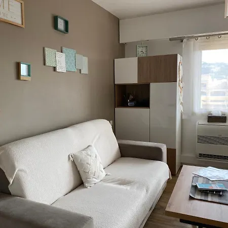 Le Petit Mouchoir Et Son Garage Lägenhet